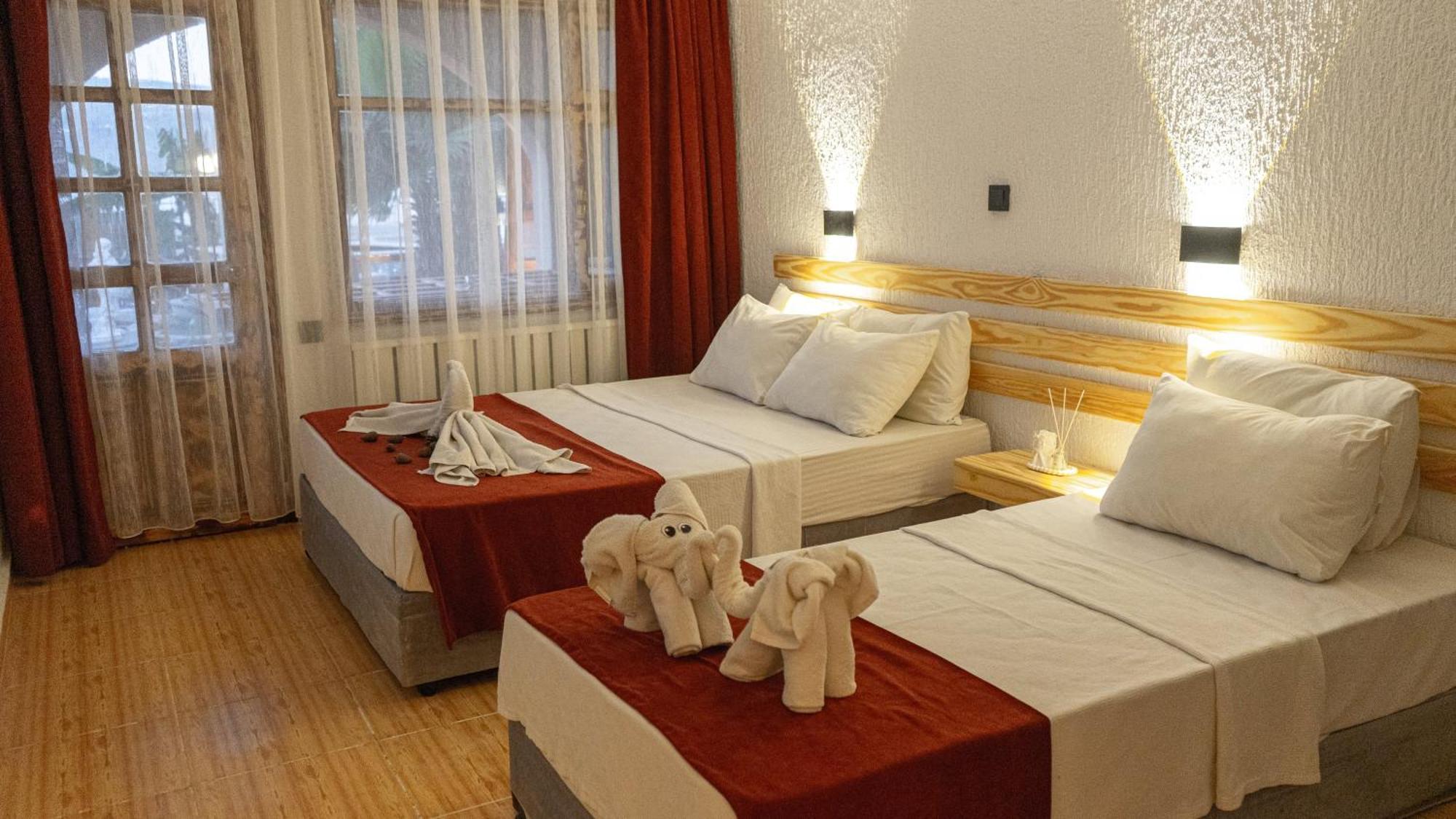 Club Aquarium Hotel & Spa Гюверджинлик Экстерьер фото
