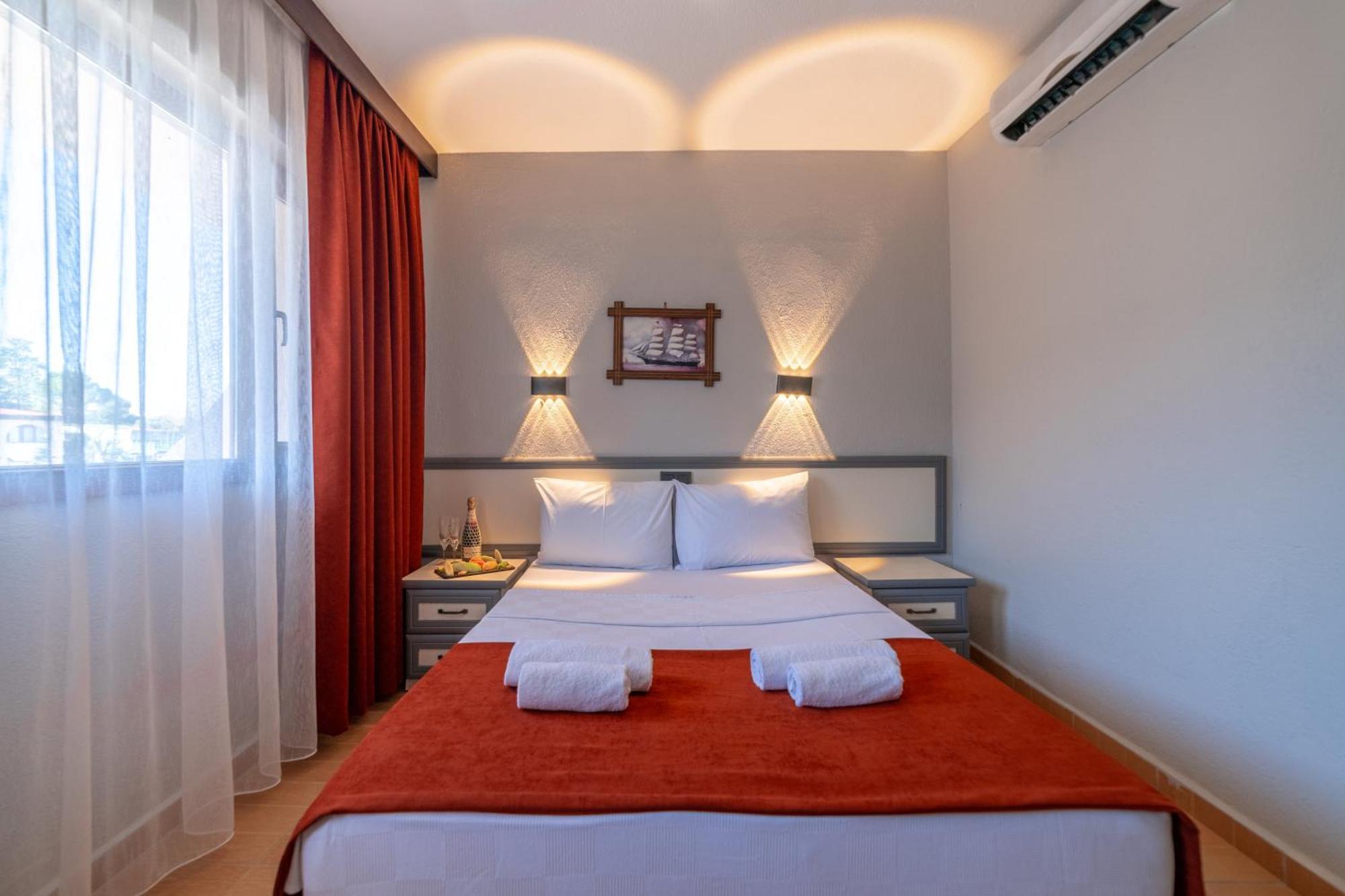 Club Aquarium Hotel & Spa Гюверджинлик Экстерьер фото