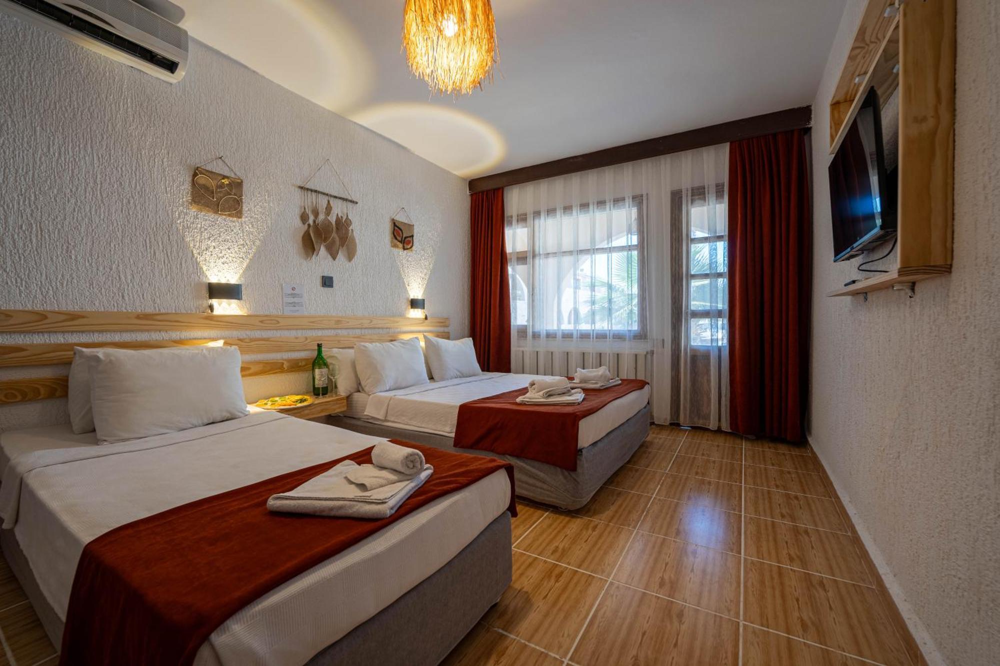 Club Aquarium Hotel & Spa Гюверджинлик Экстерьер фото